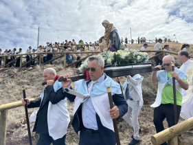 Milhares de pessoas na Festa da Piedade, no Cani&ccedil;al, com prociss&atilde;o mar&iacute;tima (v&iacute;deo)