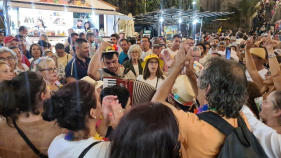 "Palavras de Carinho" nos arraiais da Madeira. Veja o v&iacute;deo.