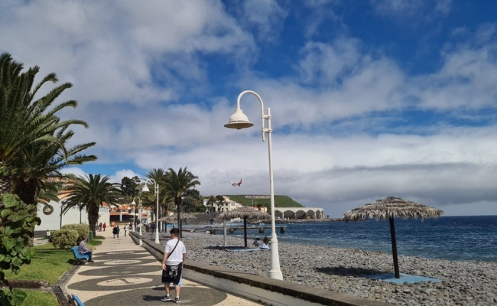Vento forte na Madeira cancela cerca de 30 voos e deixa milhares de passageiros afetados