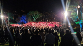 "Gr&acirc;ndola Vila Morena" a 600 vozes no Parque de Santa Catarina (v&iacute;deo)