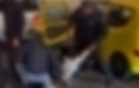 Mulher algemada na Avenida do Mar ap&oacute;s ser retirada de viatura (com v&iacute;deo)