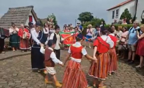 Grupo de folclore "Cultura Popular" abrilhanta Santana (v&iacute;deo)