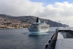 Porto do Funchal recebe neste fim de semana tr&ecirc;s navios e mais de 5&nbsp;800 pessoas&nbsp;&nbsp;&nbsp;