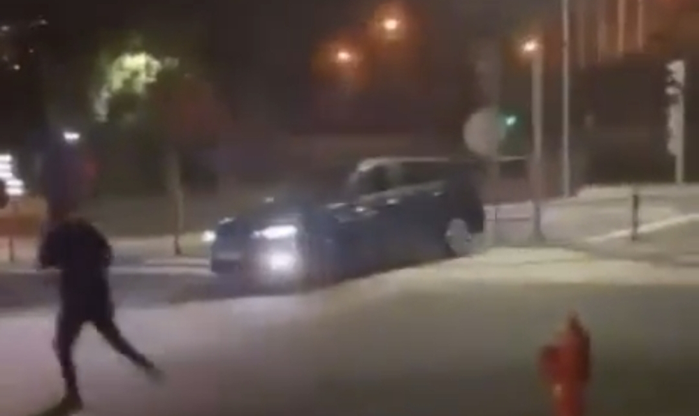 Vídeo mostra veículo a tentar alegadamente atropelar jovens no Funchal (com vídeo)